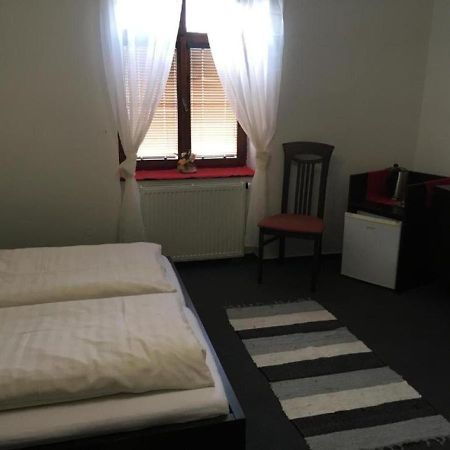 Penzion A Pivnice Varna Velka Bystrice Ngoại thất bức ảnh