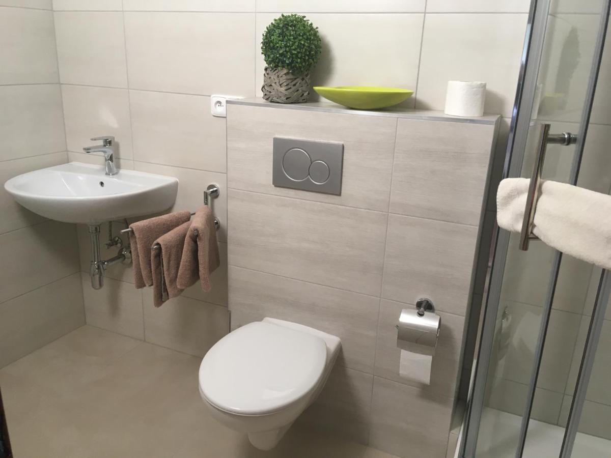 Penzion A Pivnice Varna Velka Bystrice Ngoại thất bức ảnh